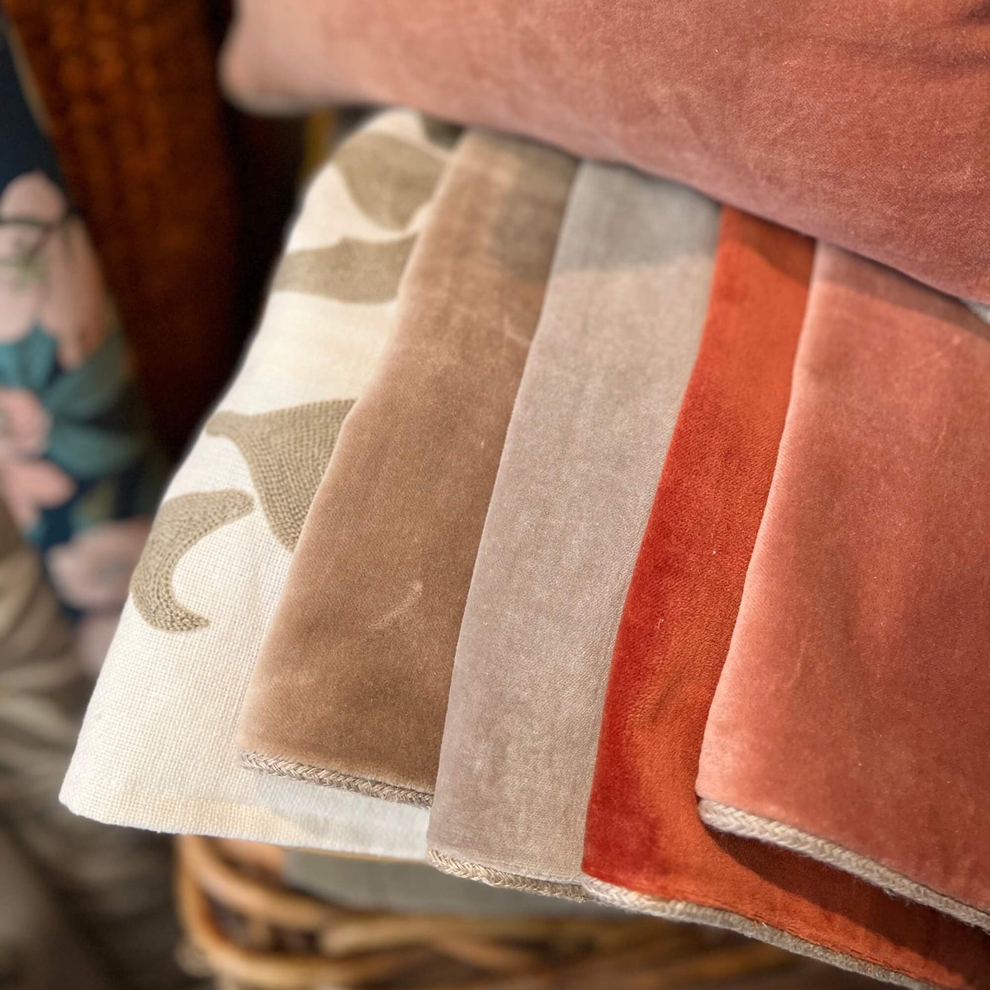 Embroidered Cushions - 45x45 - Tokyo