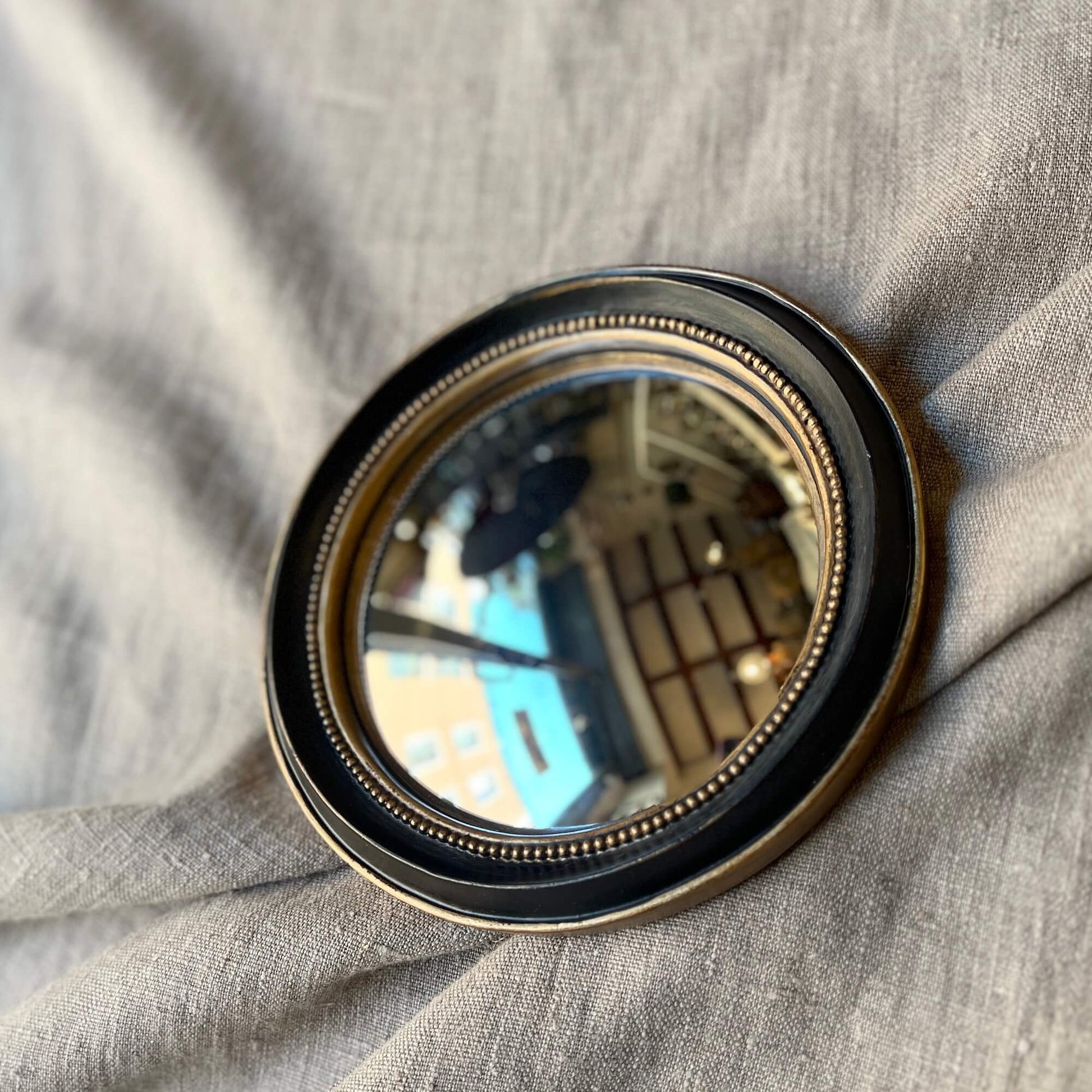 Specchio convesso - Puntini oro – Madame Gioia Home