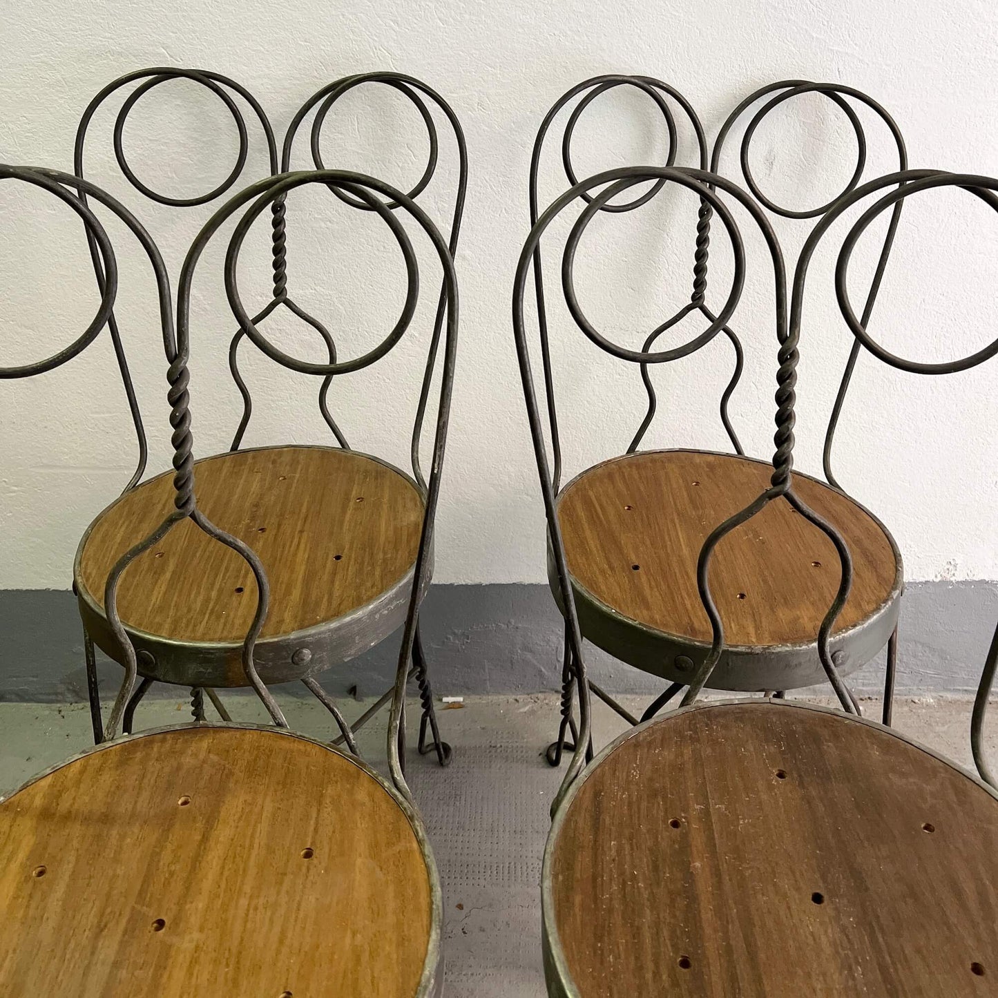 Set of 4 Chairs - wood and iron - Vintage