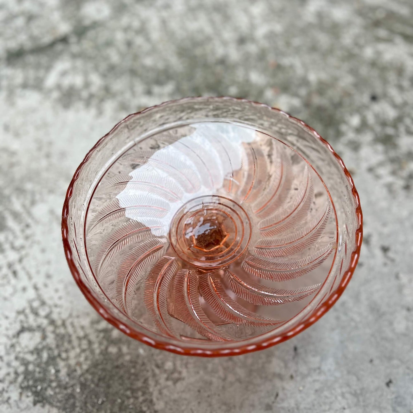 Alzata in vetro - Rosa - Vintage