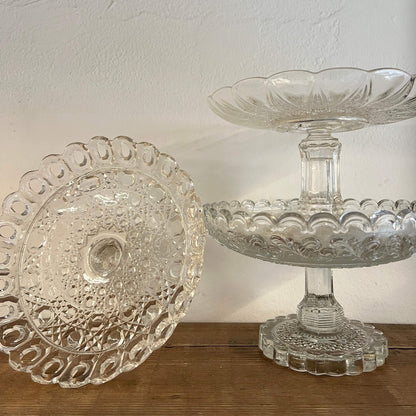 Glass Stand - Regal - Vintage