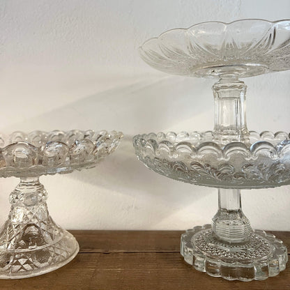Glass Stand - Regal - Vintage