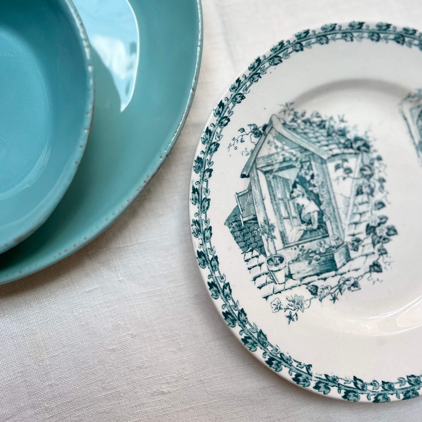 Raised flat plate - Terre de fer - Vintage