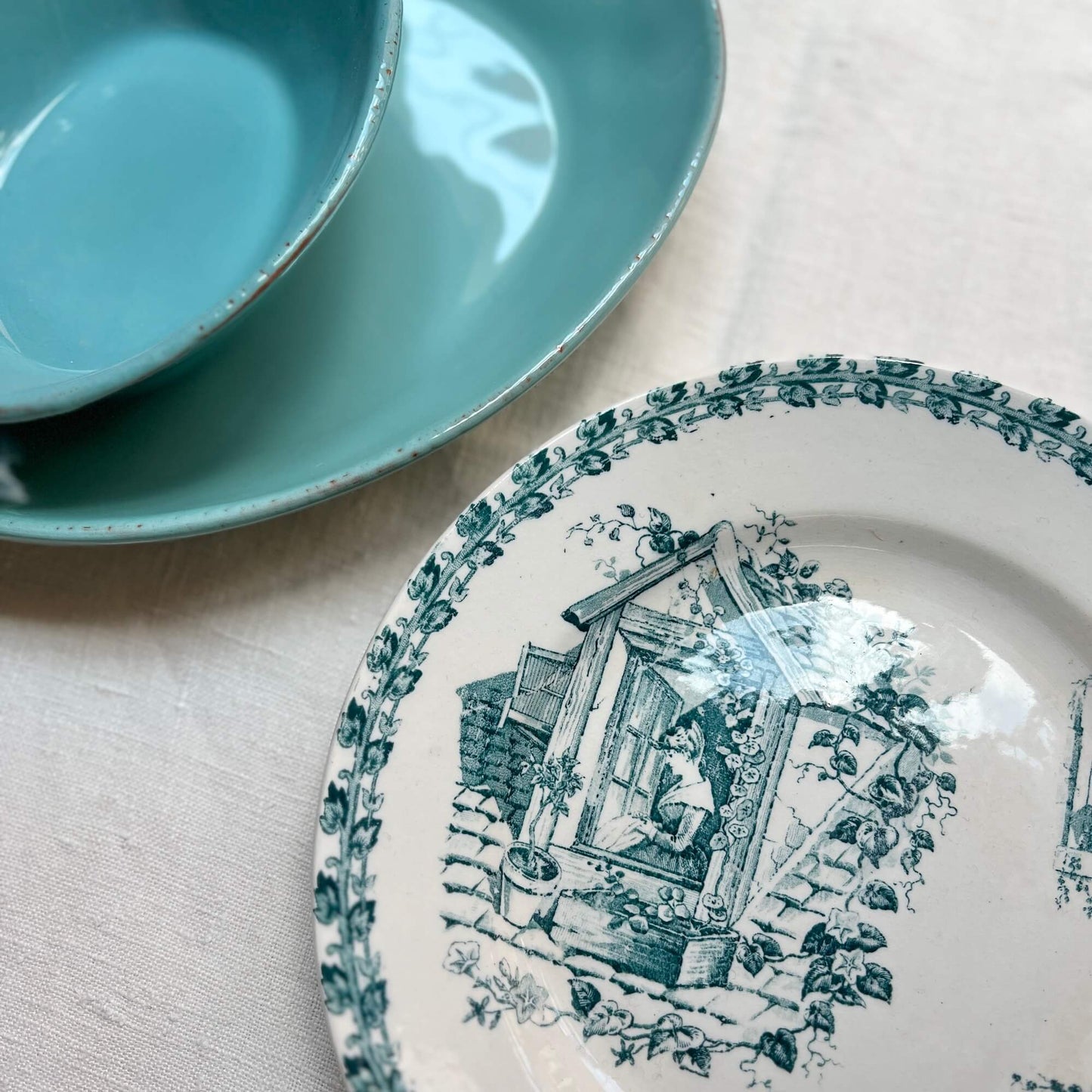 Raised flat plate - Terre de fer - Vintage