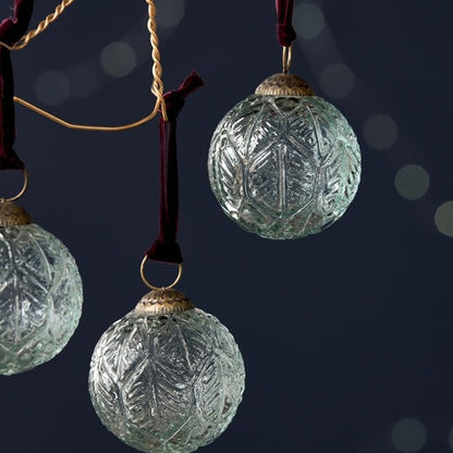 Balls - Leaf deco - Christmas decorations