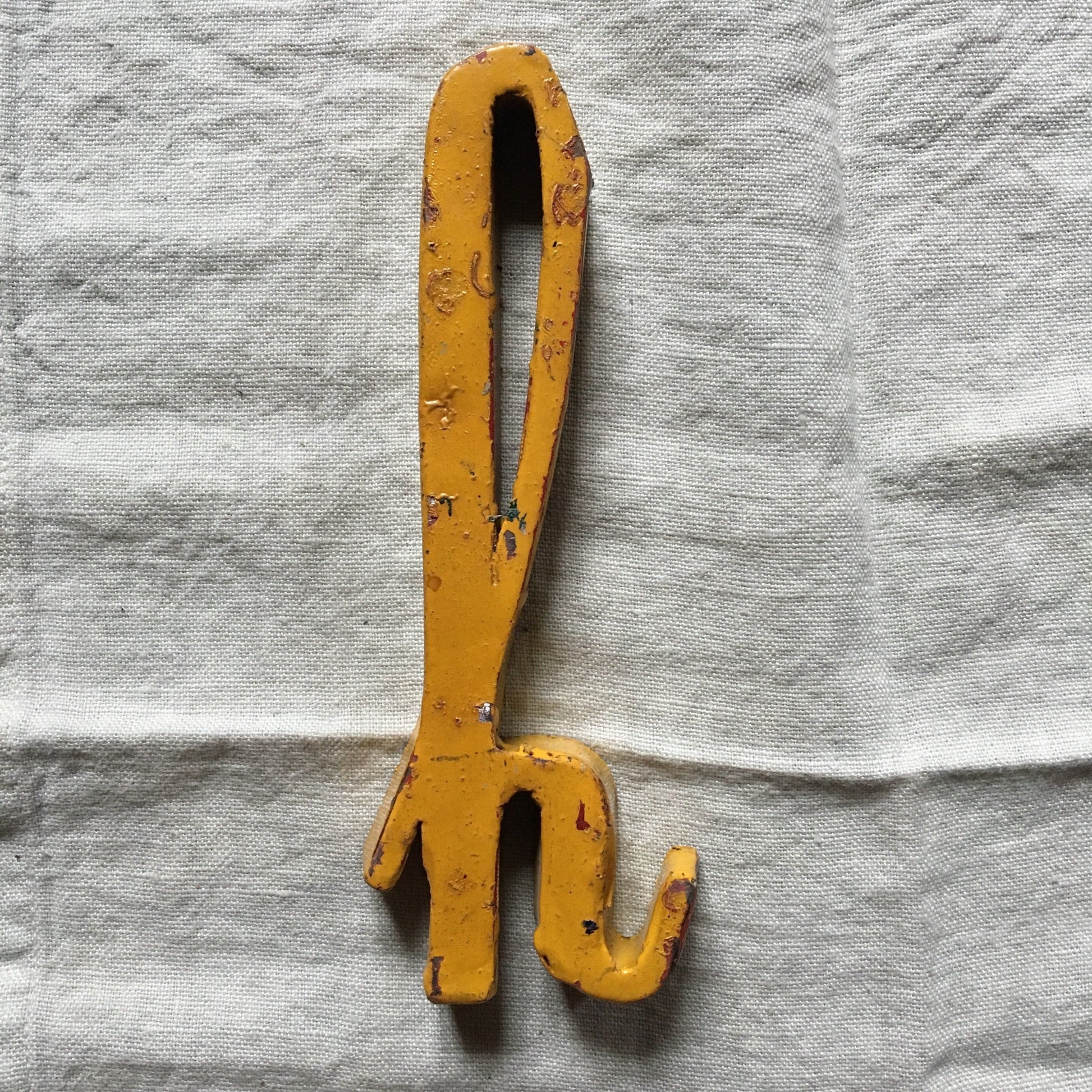 Lettere Ferro - Minuscolo Corsivo Madame Gioia Home h / 5-14-25cm (in base alla lettera)